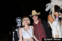 Pretty Woman! Emma Roberts Dons Auntie Julia's Hooker Costume For Halloween