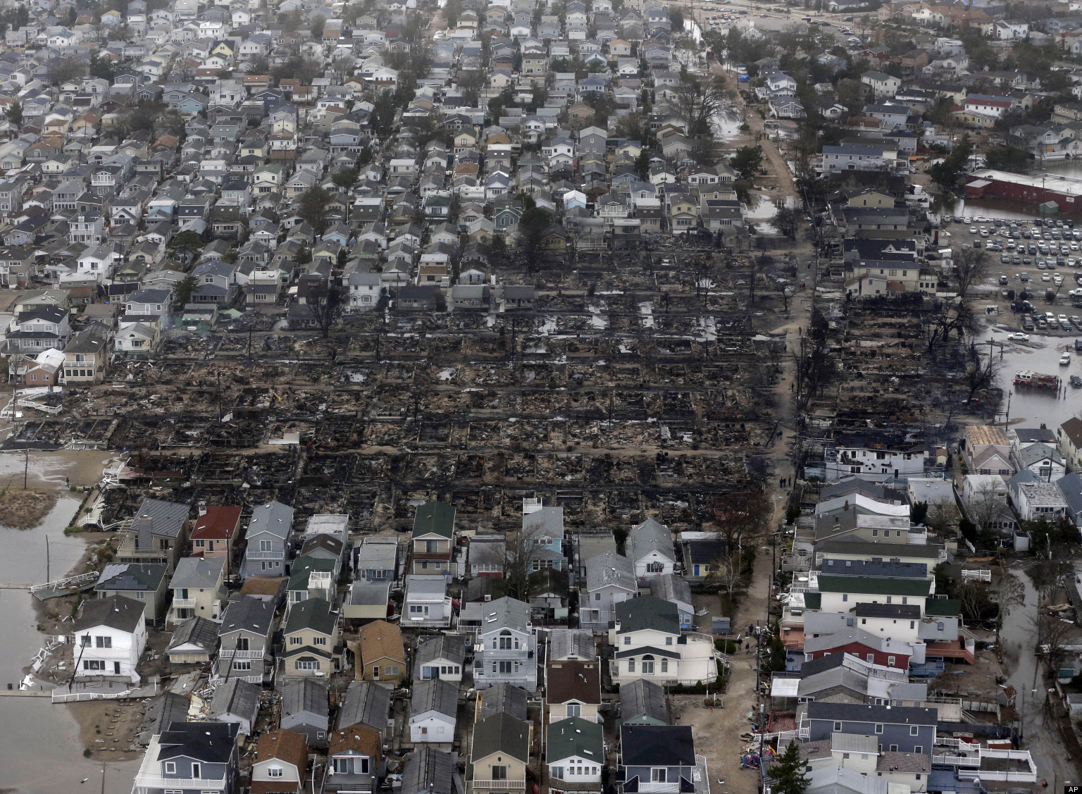 breezy-point-fire-at-least-80-flooded-houses-destroyed-by-nyc-blaze