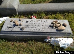 Houdini Fans Haunted On Halloween: Why Can't He Rest In Peace?