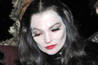 Kate Moss & Jamie Hince: Morticia &...