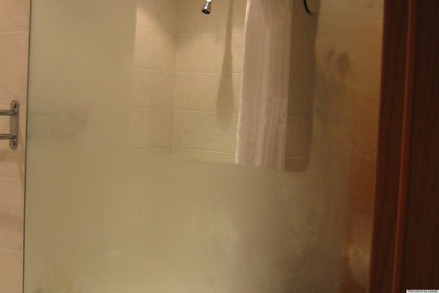 How To Defog A Bathroom Mirror Huffpost 