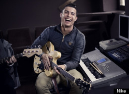 Bueno, guapo, rico... ¿y músico? (FOTOS)