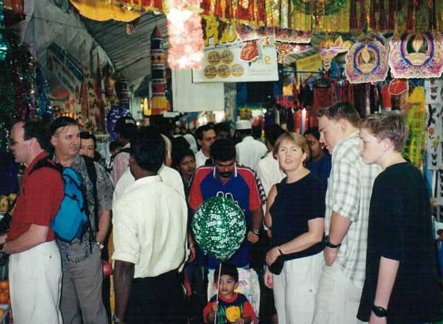 deepavali singapore 2001