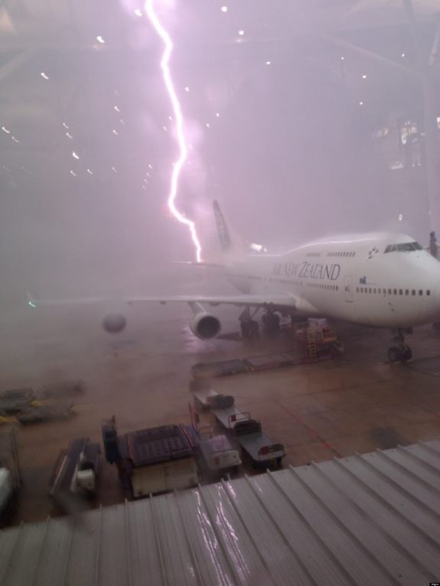 Lightning Strike At Brisbane Airport Appears To Hit Plane (PHOTO