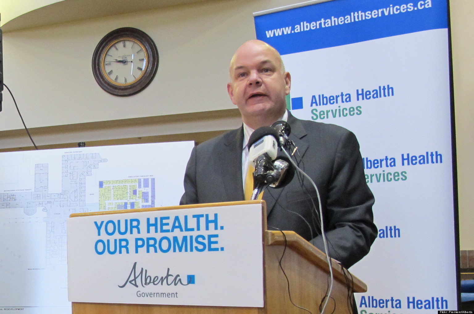 Alberta Doctor Pay Health Minister Fred Horne Eyes Reopening Deal, But