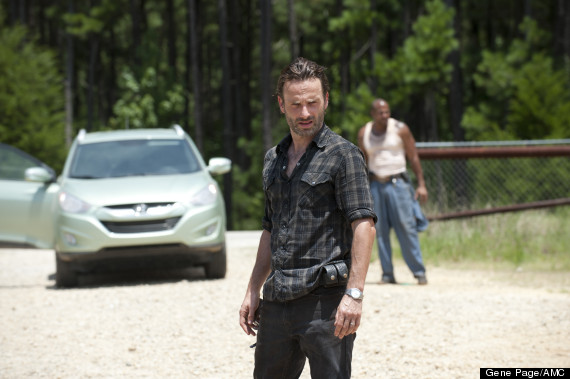 The Walking Dead "When The Dead Come Knocking" Promos - Página 2 O-THE-WALKING-DEAD-WHEN-THE-DEAD-COME-KNOCKING-570
