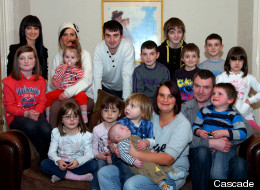 Britain's Biggest Family Welcomes 16th Child (PICTURES)