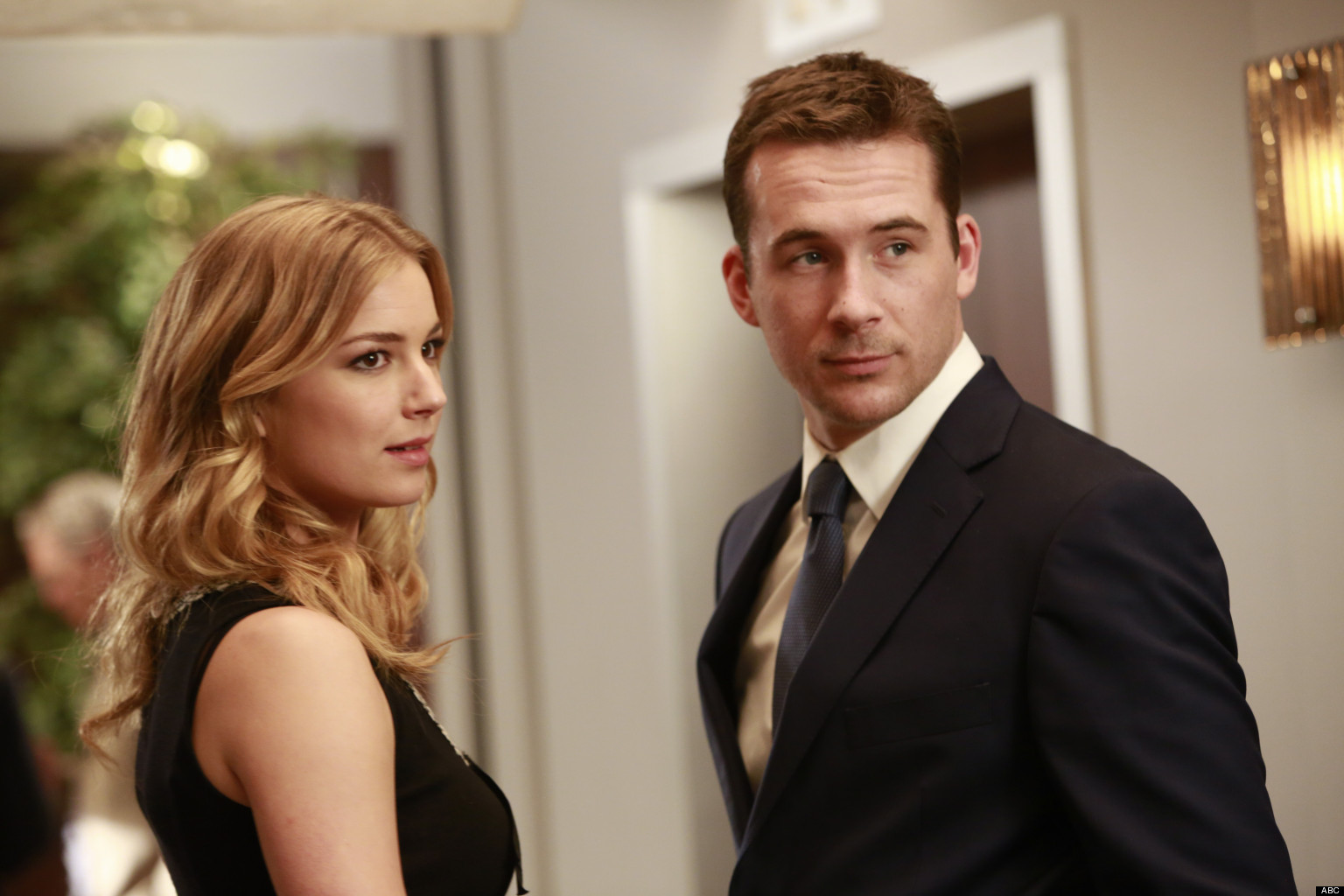 Revenge Season Episode Recap Dirty Dealings In Revelations HuffPost