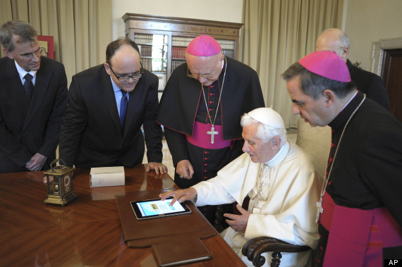 vatican pope tweets