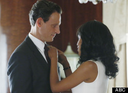 'Scandal' Sneak Peek: Fitz & Olivia Flashback To Steamy Oval Office Hookup