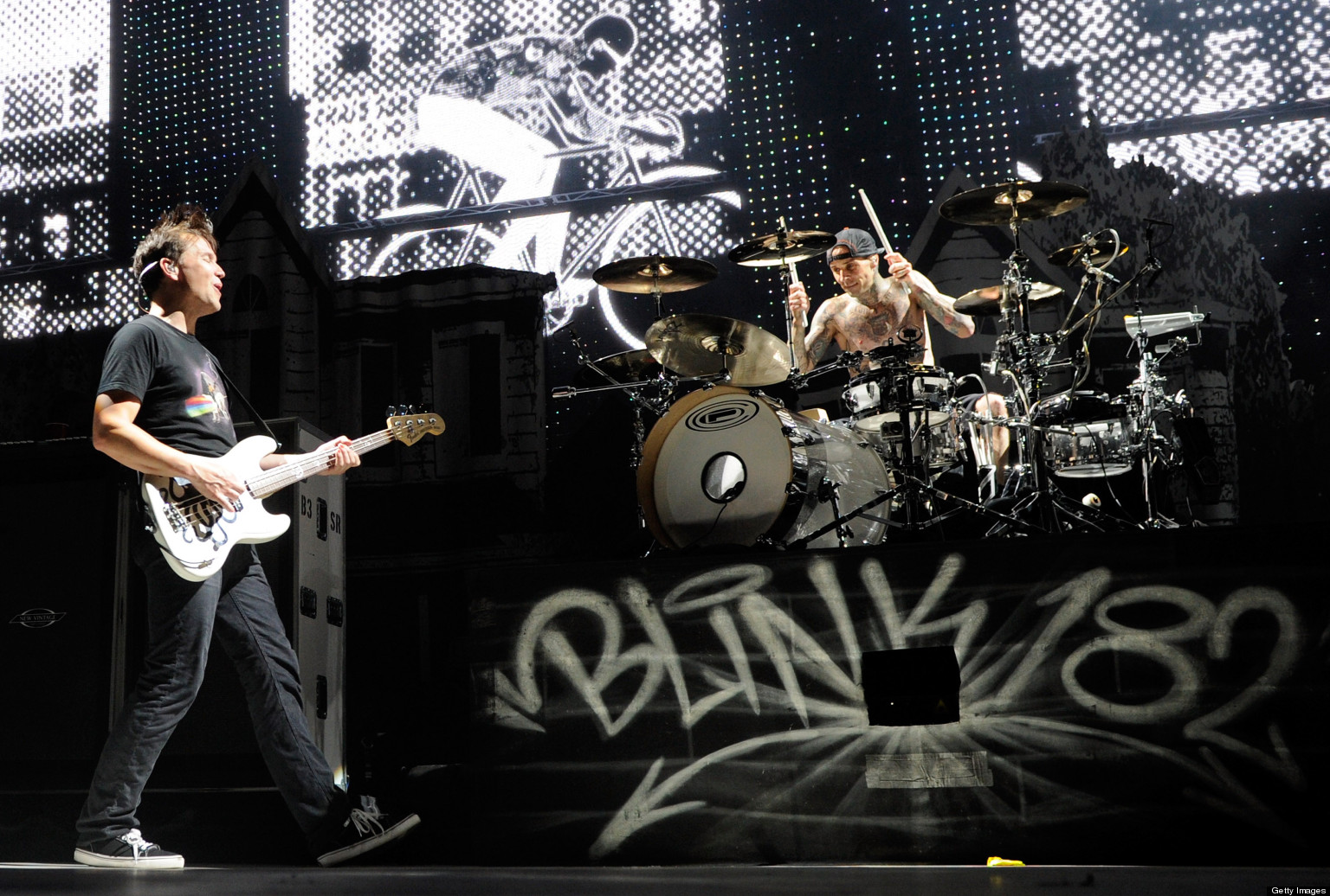 Blink182's 'Boxing Day' Band Releases Rock Holiday Song HuffPost