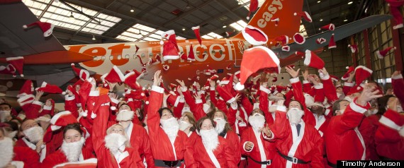 Easyjets 200 Santas