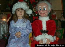 LOOK: 15 Painfully Awkward Holiday Photos 