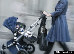 How Much Should You Give Babysitters And Nannies For The Holidays?