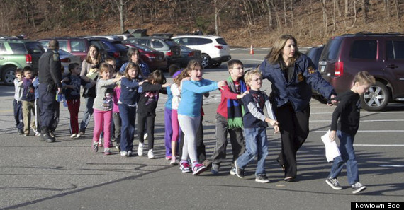 Kisah Kepahlawanan Di Balik Tragedi Penembakan Sandy Hook