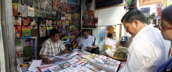 r-MYANMAR-NEWSPAPERS-large570.jpg