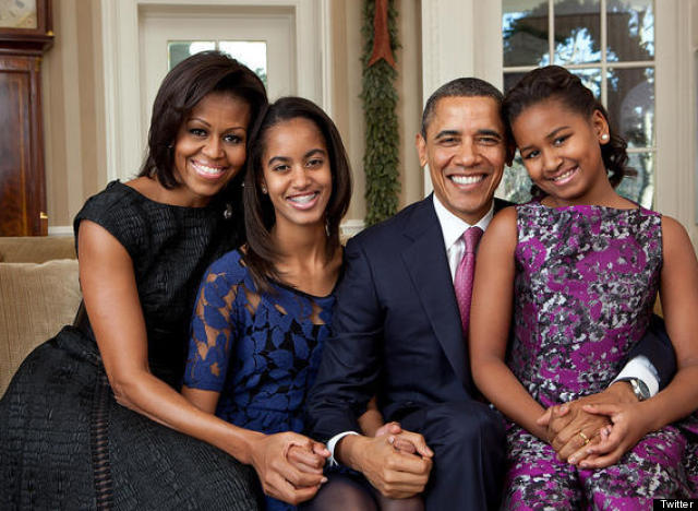 Obama Tweets Happy New Year With Family