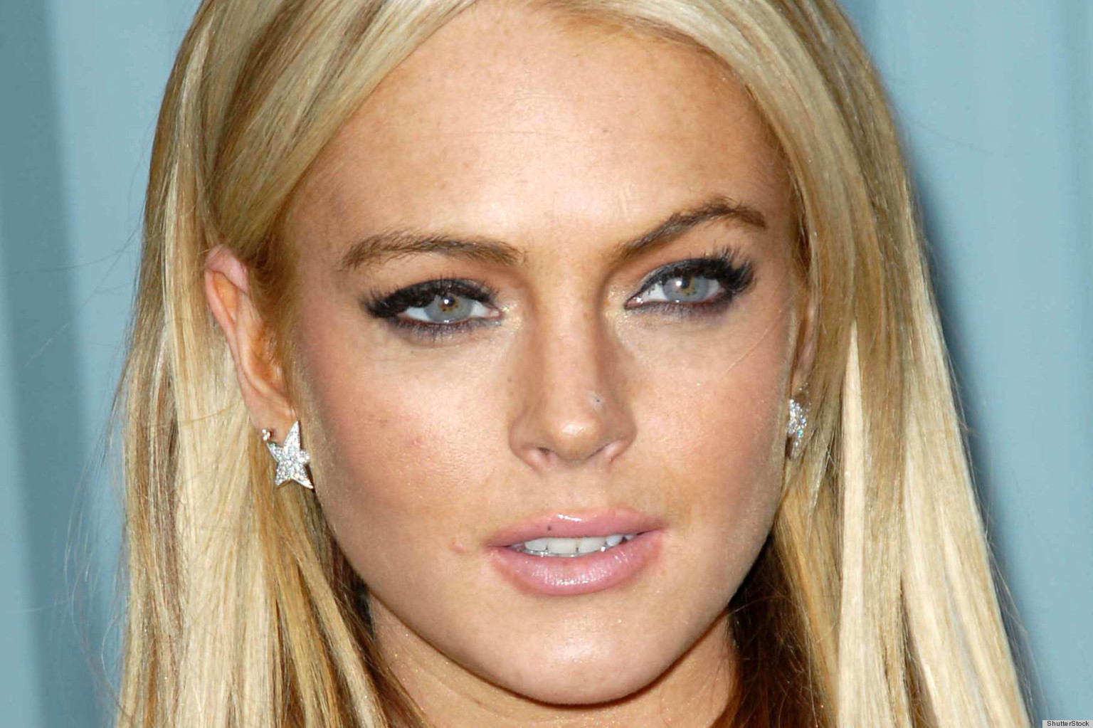 o-LINDSAY-LOHAN-HOME-facebook.jpg