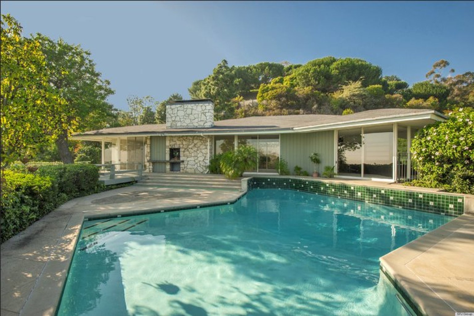 Ronald Reagans Former Pacific Palisades Los Angeles Home For Sale For 499 Million Huffpost 