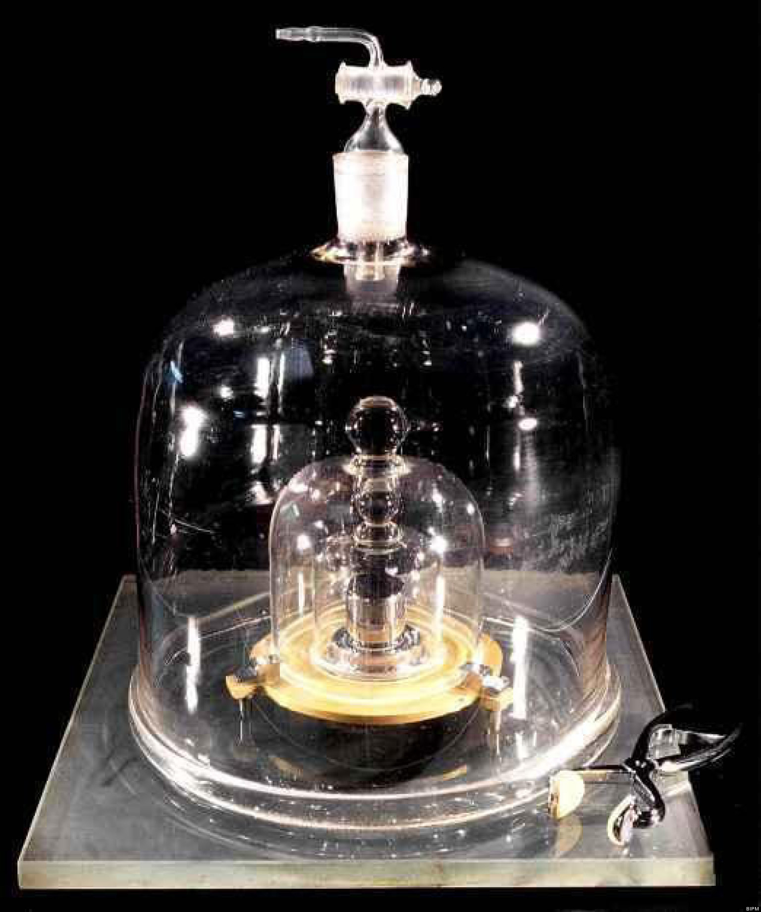 Standard Kilogram Has Put On Weight X Ray Study Reveals HuffPost