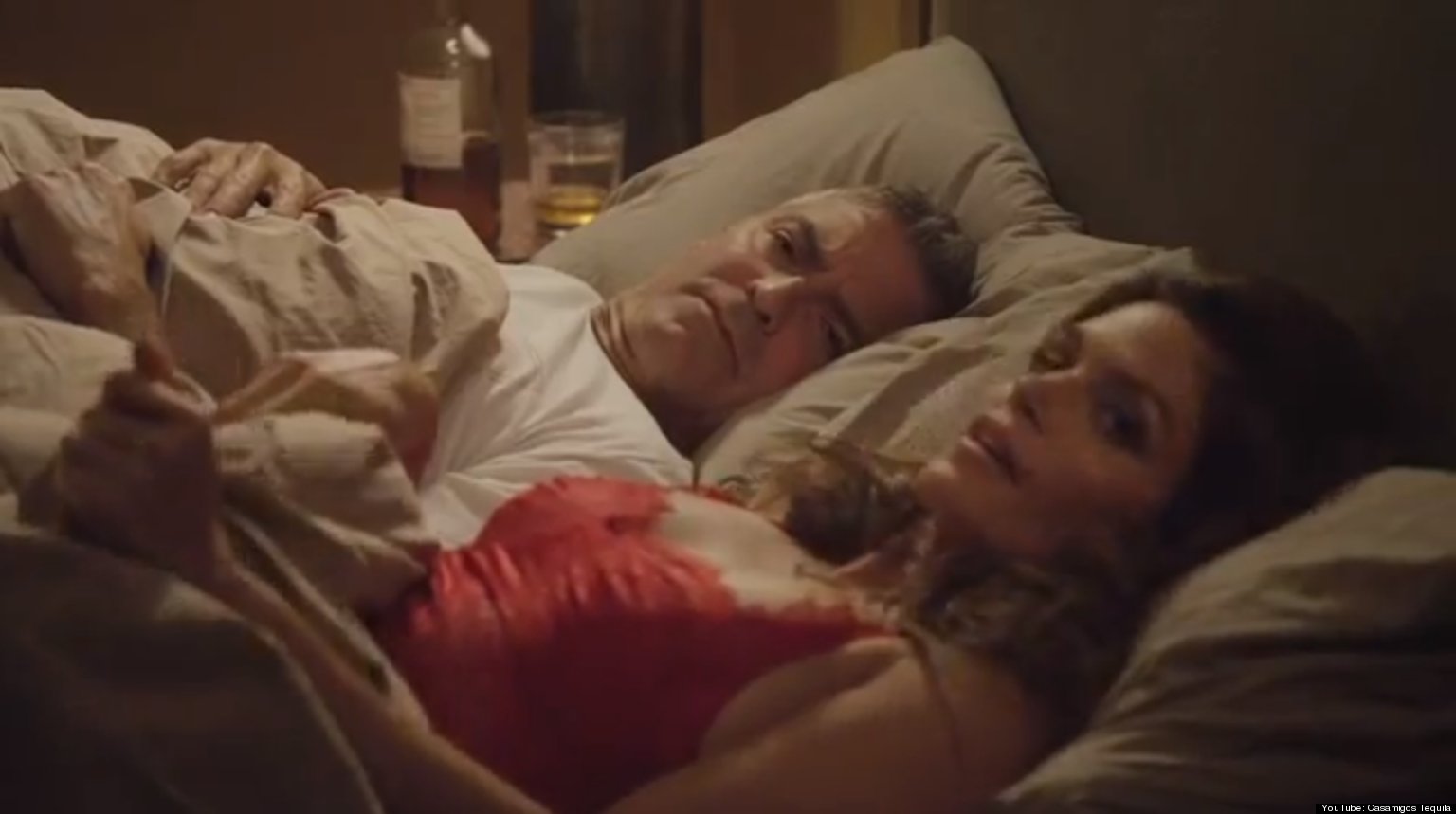 George Clooney S Casamigos Tequila Ad Has Him Bedding Cindy Crawford Video