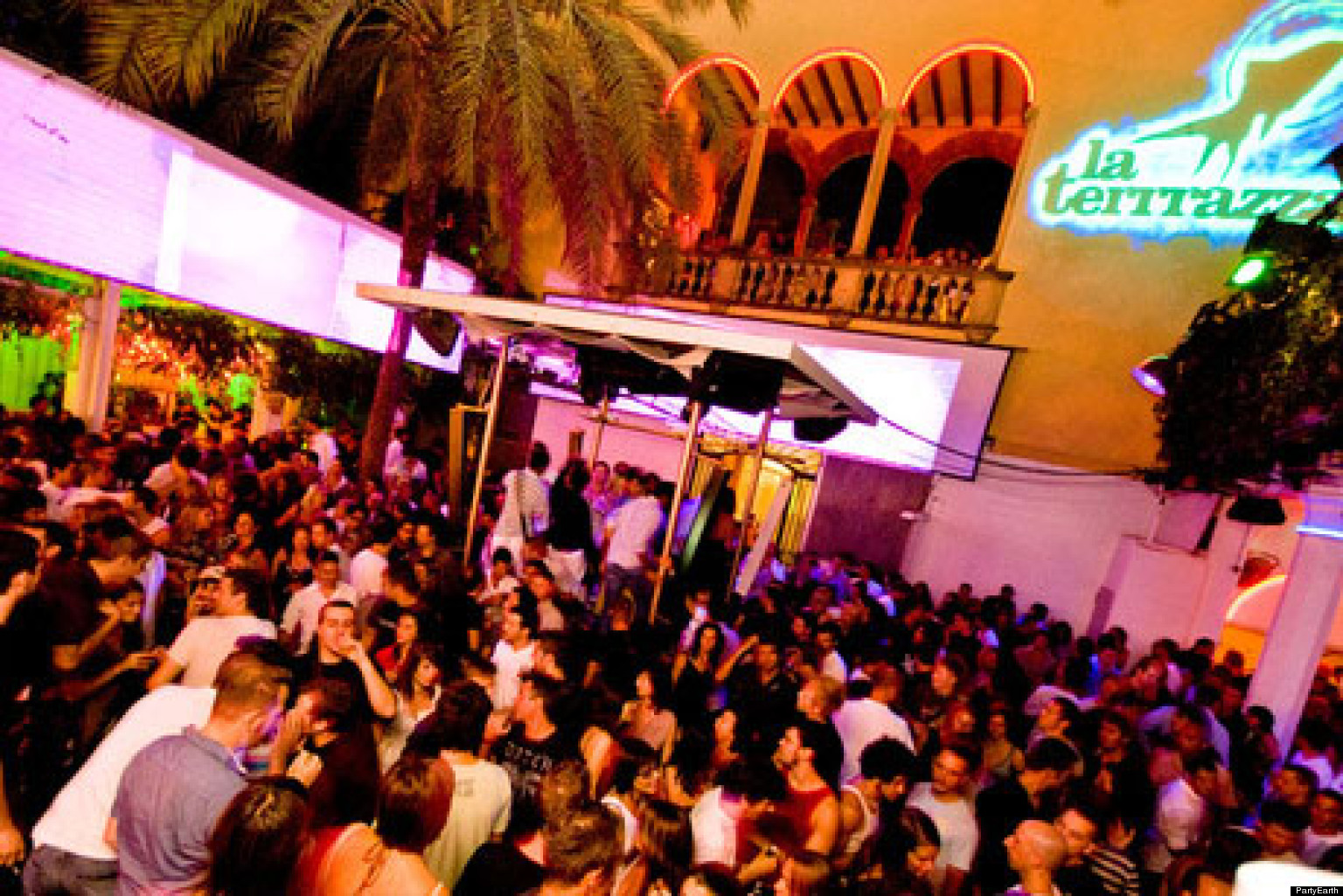 Barcelona Clubs 5 Places To Experience The City S Best Nightlife