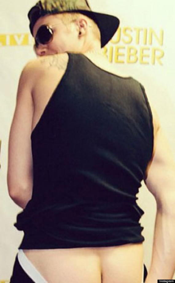 o-JUSTIN-BIEBER-BUTT-570.jpg?6