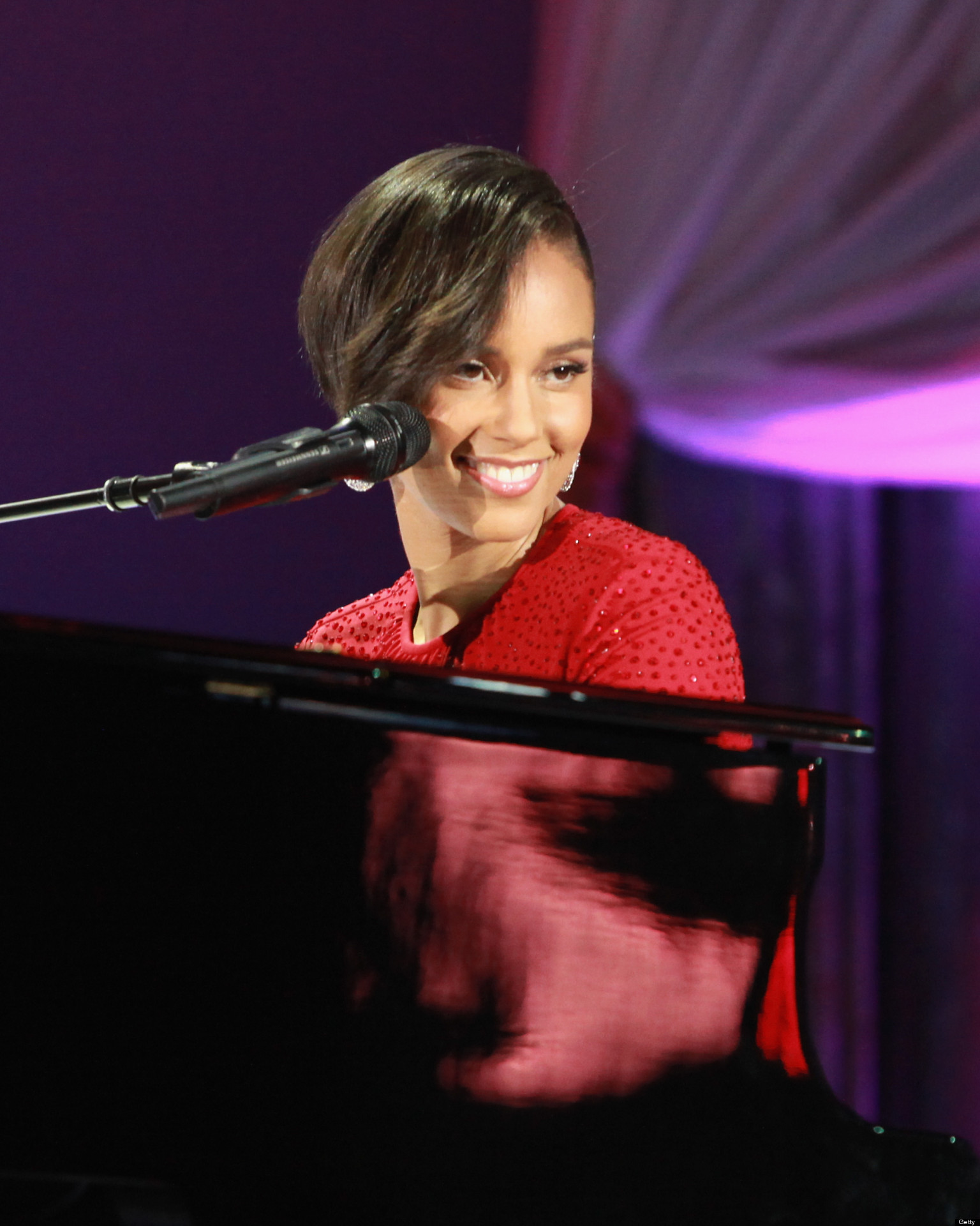Alicia Keys' Red Gown: Singer Stuns In Michael Kors Design At Inaugural