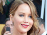 Jennifer Lawrence & Amanda Seyfried Hit SAG...