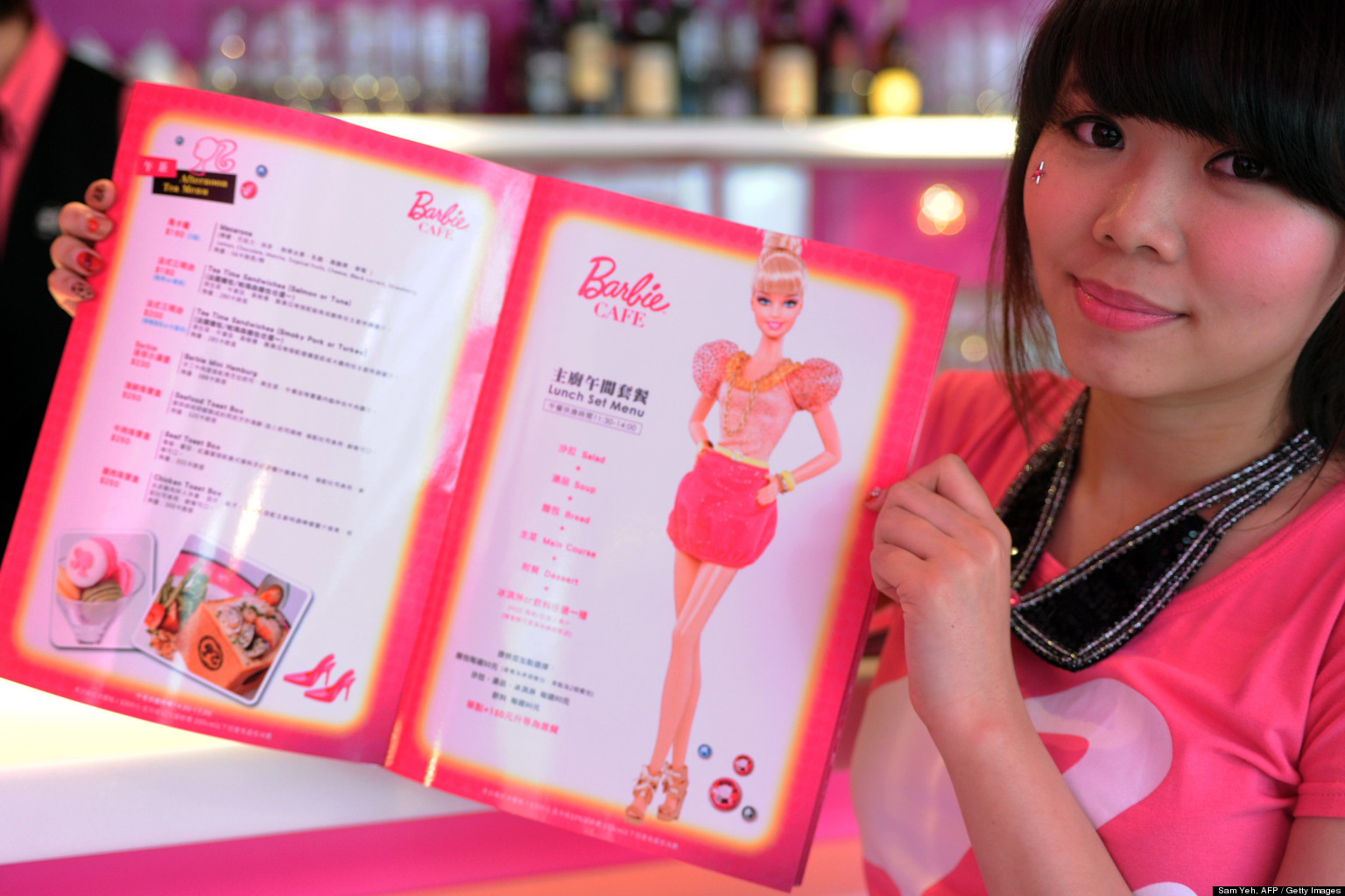 Barbie Cafe Opens In Taiwan, Land Of Themed Restaurants (PHOTOS) | HuffPost