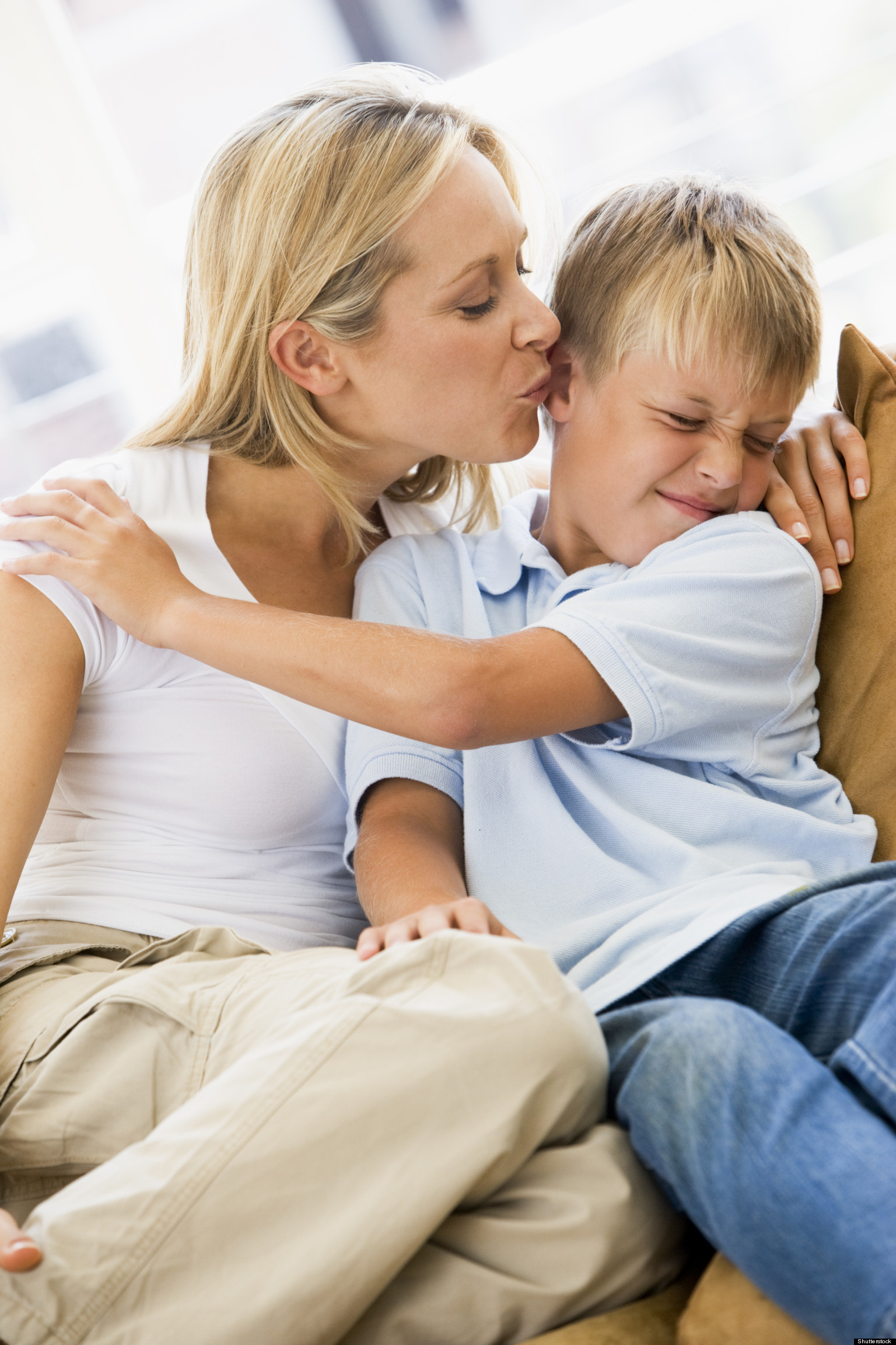 Top 9 Signs You Might Be An Overprotective Mom picture
