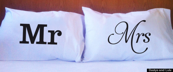 Valentine's Gifts For Newlyweds (PHOTOS) Valentine's Gifts For Newlyweds (PHOTOS)