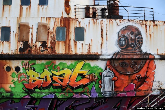 Grounded Boat The Duke of Lancaster Attracts Street Artists From ...