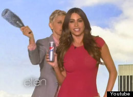 Ellen DeGeneres le rompe una botella en la cabeza a Sofía Vergara