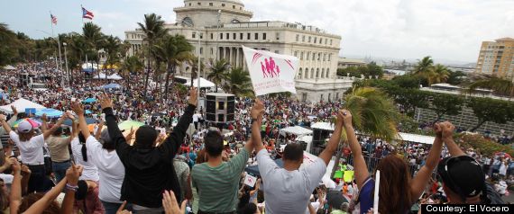 Puerto Rico protestando en contra de derechos gay y a favor de los valores de la familia ‘tradicional'
