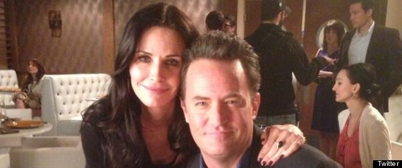 Courteney Cox Matthew Perry Go On