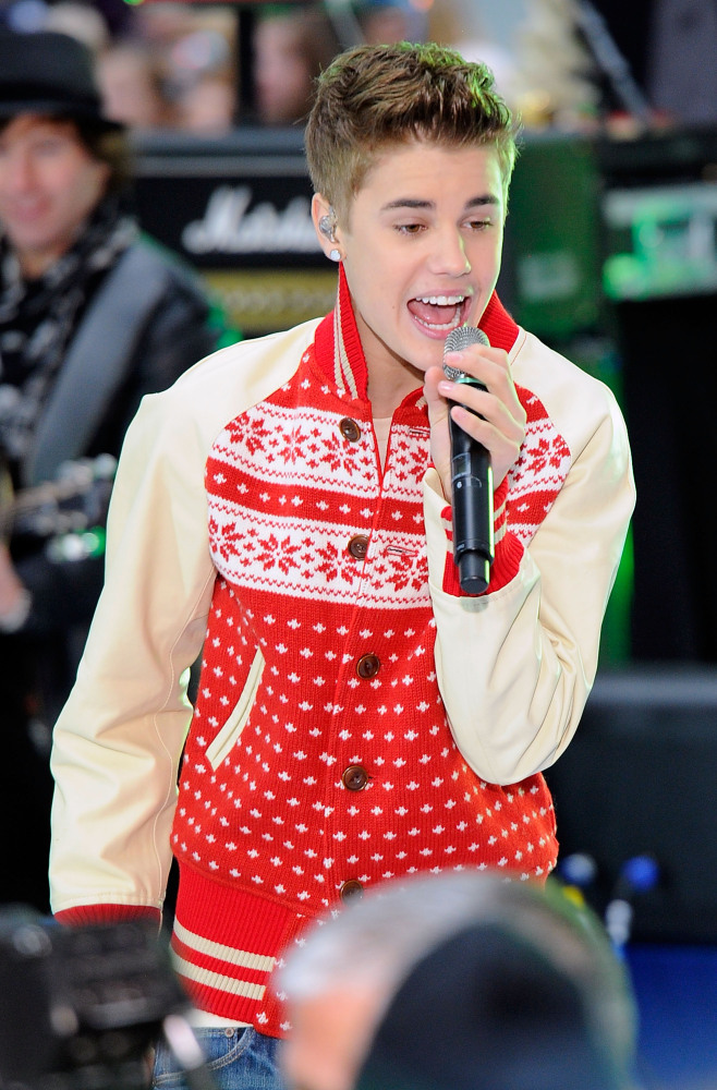 Justin Bieber Christmas Sweater On The 'Today Show' Cost A Pretty Penny ...