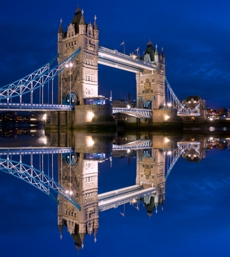 River Thames, Reflections Of Westminster, Shard and Millennium Bridge ...