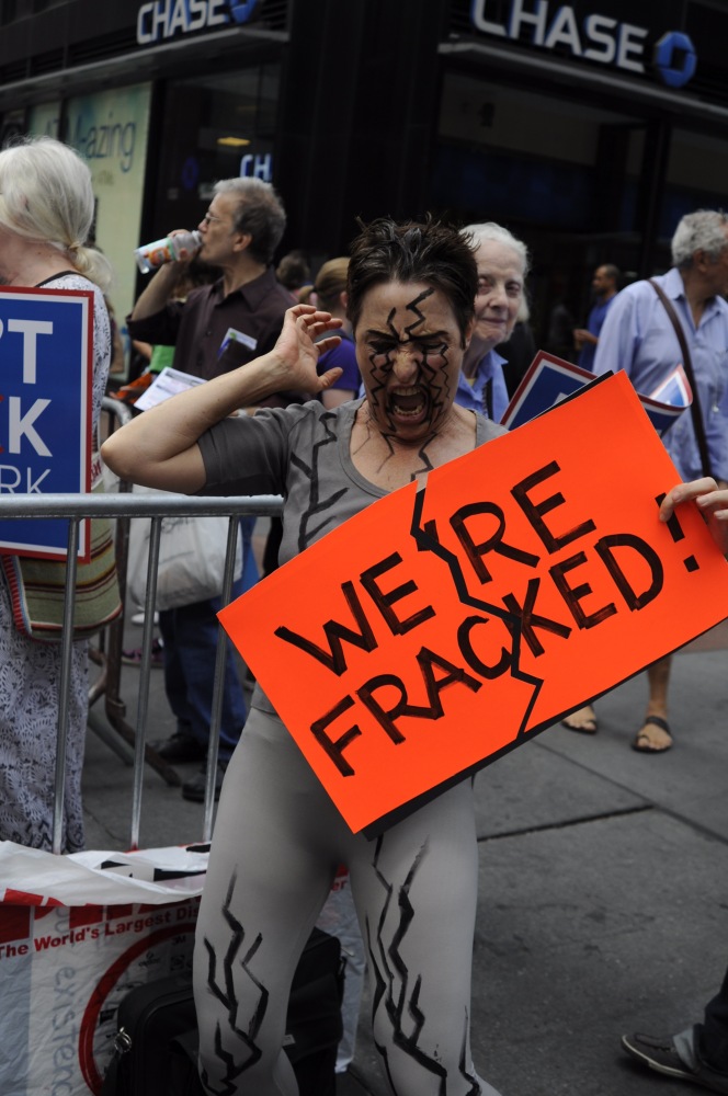 New York Fracking Protest Urges Cuomo To Ban Controversial Drilling ...