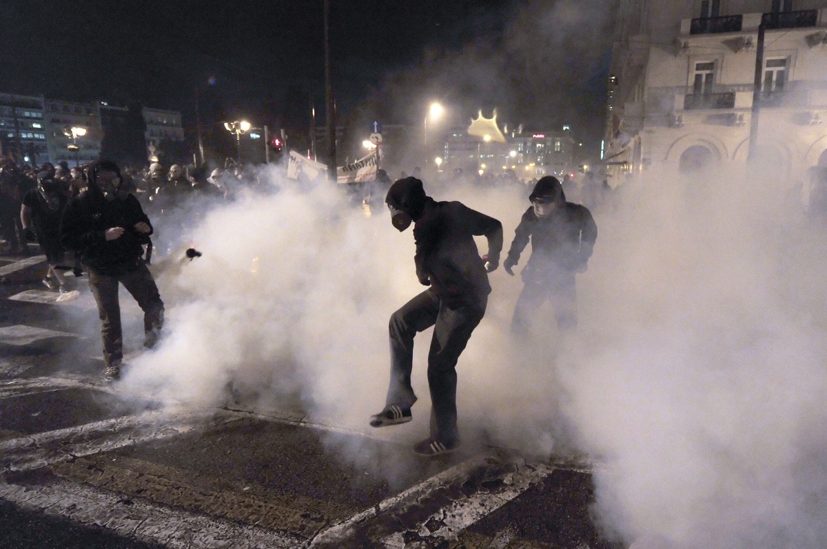 Greece Protests Turn Violent | HuffPost