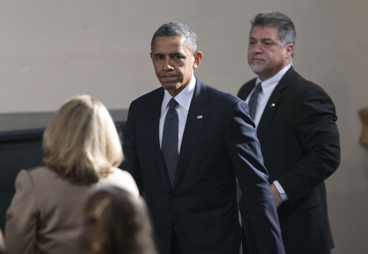 Obama Learns About Sandy Hook Shooting (PHOTO) | HuffPost