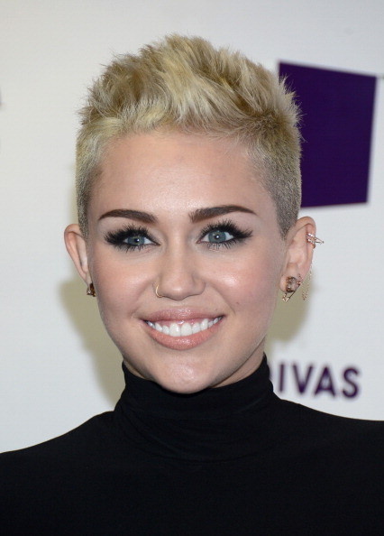 Best & Worst Beauty Of The Week: Miley Cyrus, Britney Spears, Demi ...