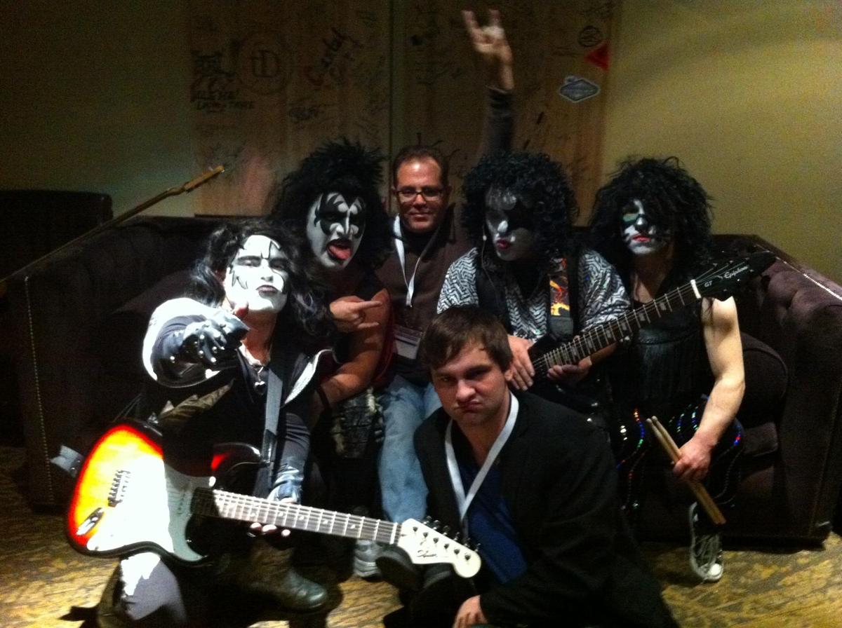 MiniKISS, Dwarf KISS Cover Band, Rocks Adult Entertainment Expo In ...