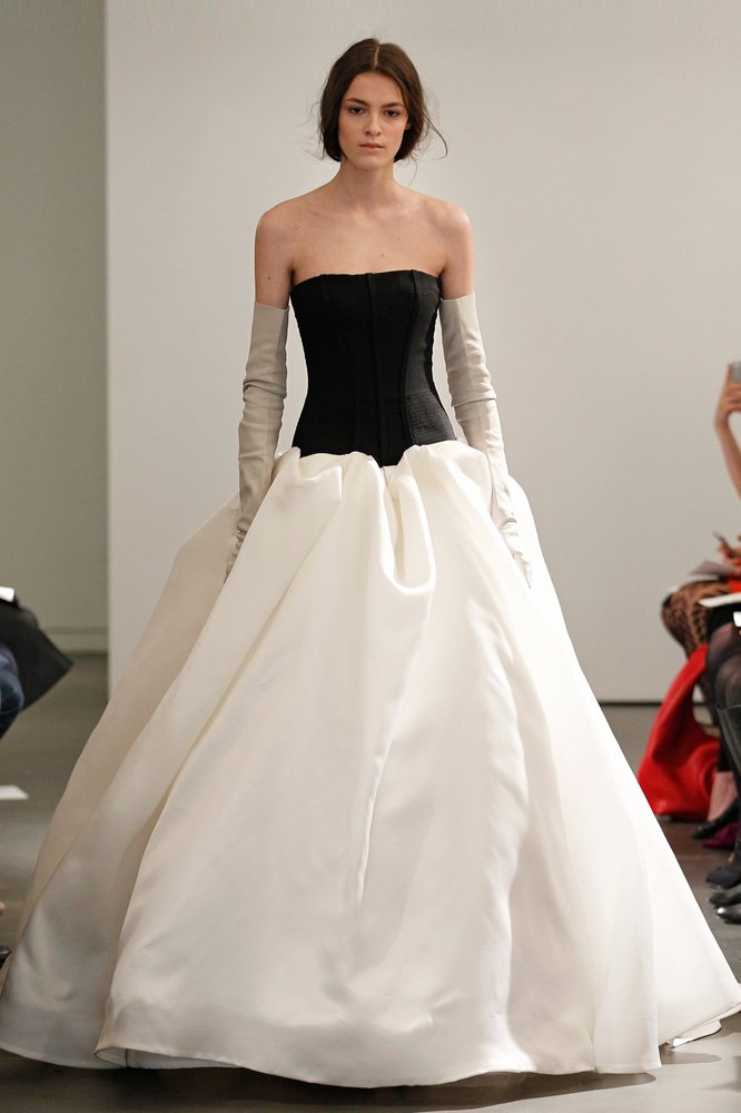 Vera Wang Spring 2014 Bridal Preowned Wedding Dresses