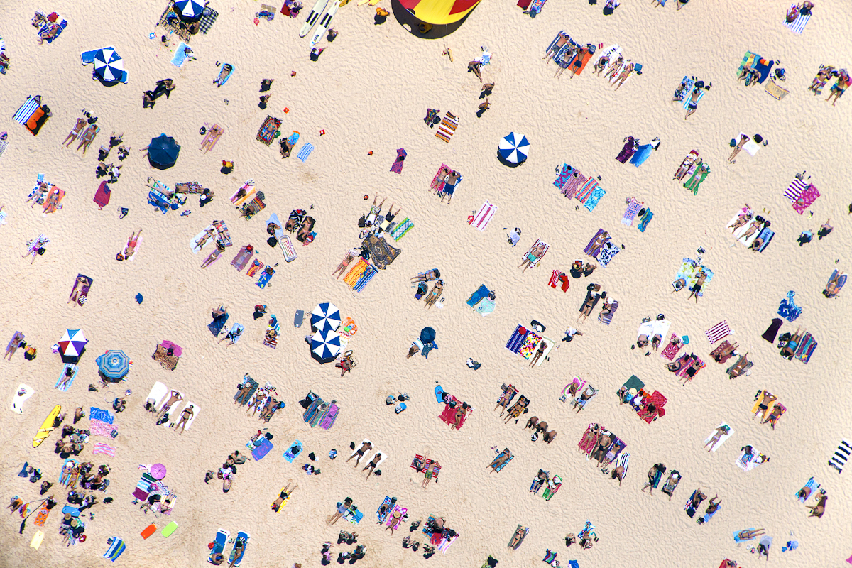 Gray Malin's Delicious Beach Photography Heats Up Los Angeles (PHOTOS ...