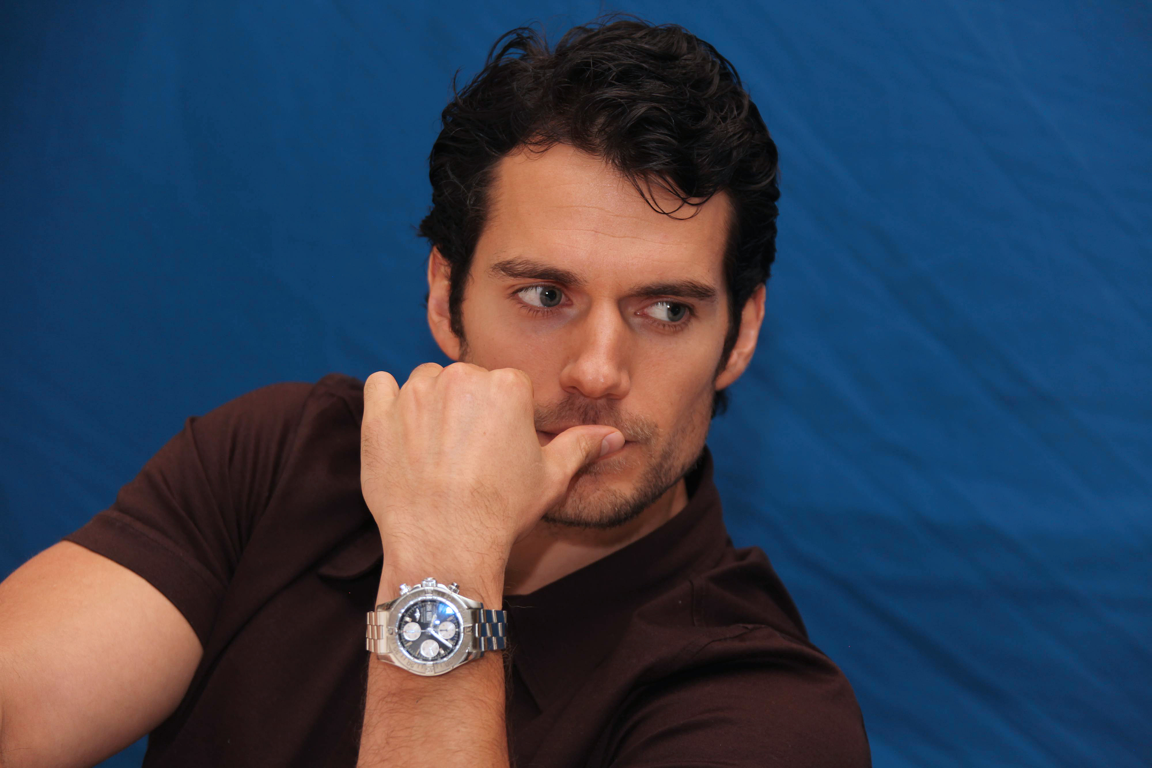 Four classic Henry Cavill photos in full hi-res here: 1, 2, 3