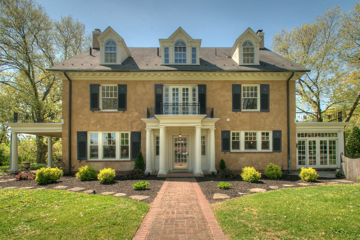 Taylor Swift's Childhood Home In Pennsylvania Is The One House She ...