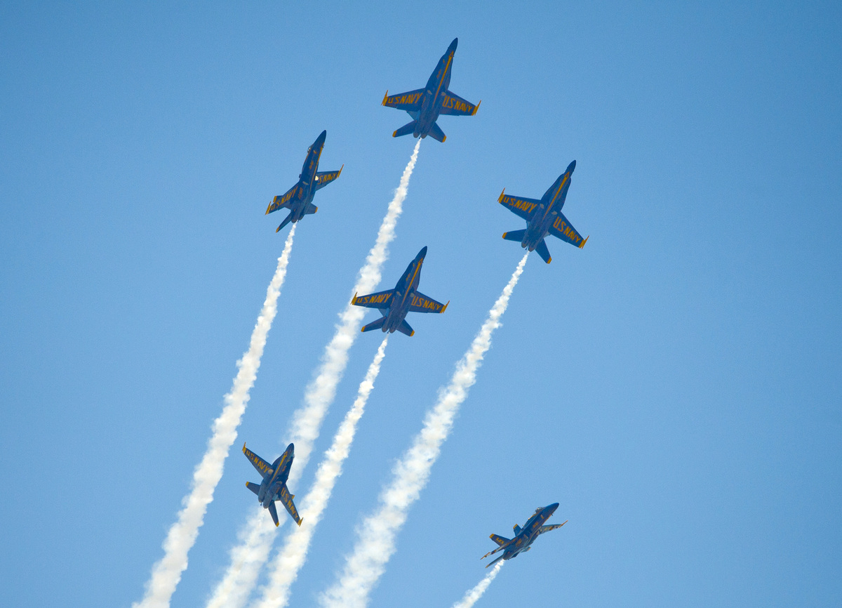 The U.S. Navy's Blue Angels Are Flying High Again | HuffPost