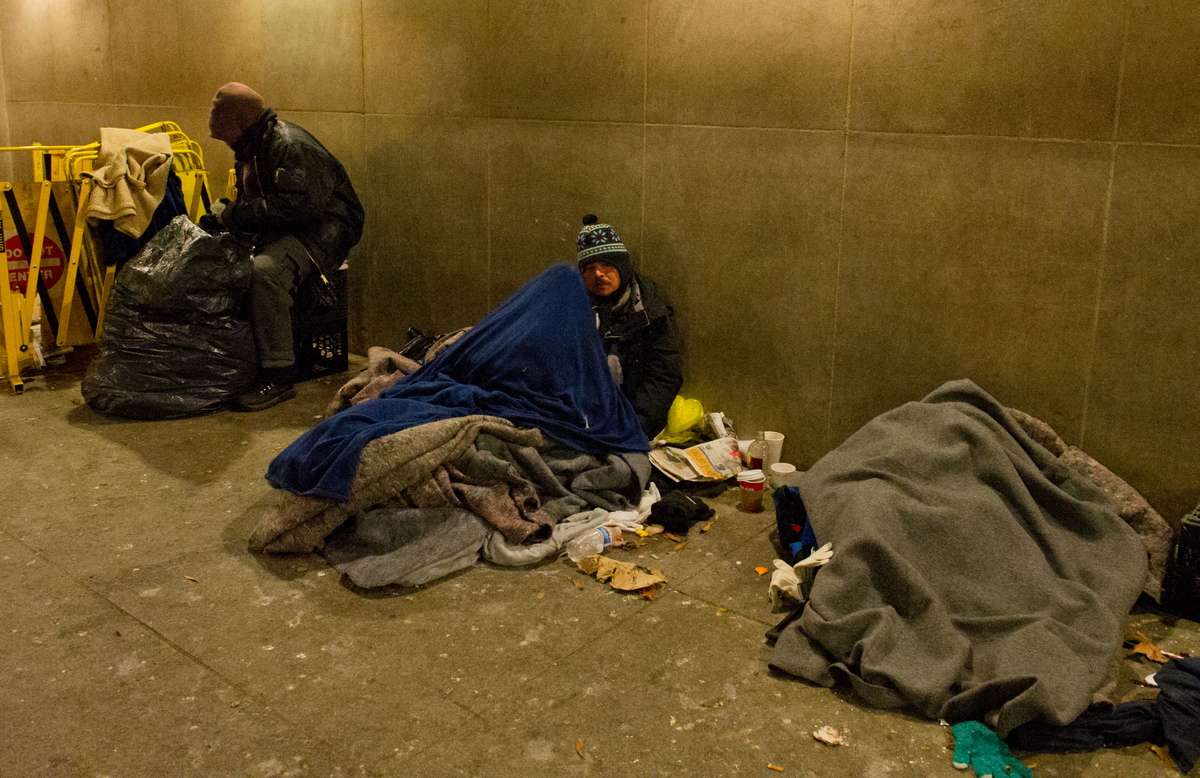 Polar Vortex Forces America's Homeless To Find Warmth Against Steam ...