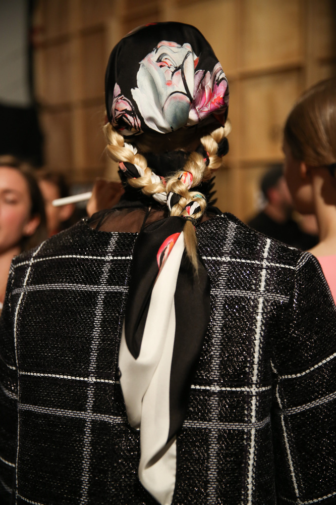 13 Beauty Tricks We Learned Backstage At New York Fashion Week Fall ...
